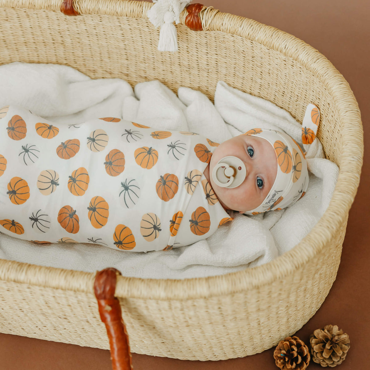 Knit Swaddle Blanket - Karver
